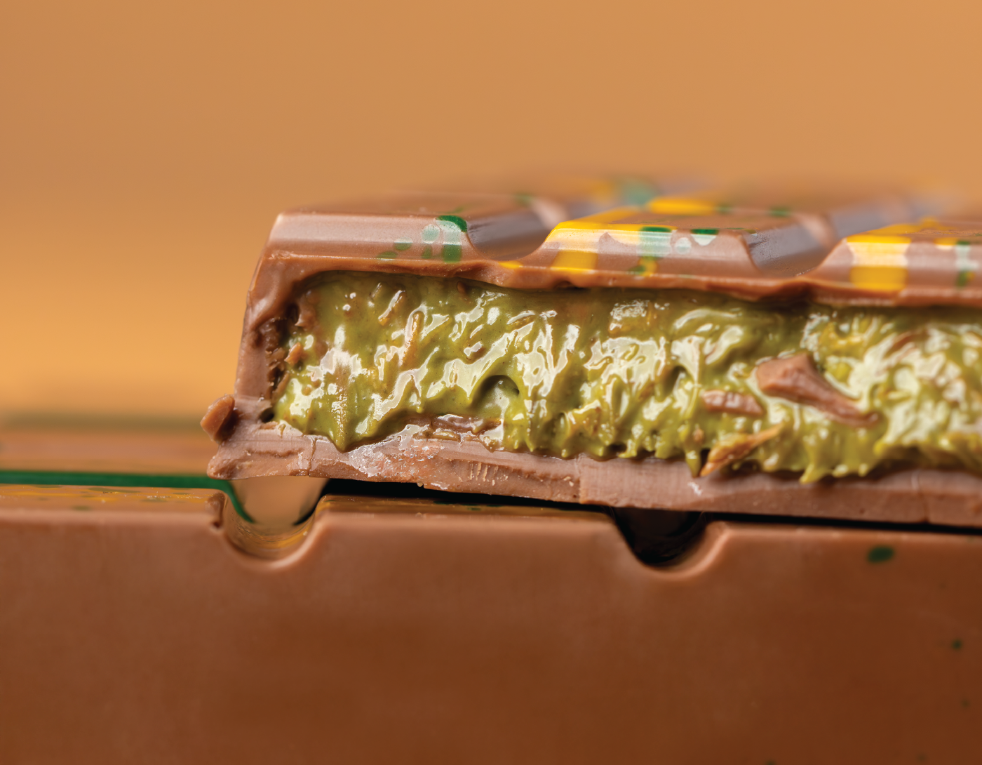 Discover the original Dubai Kunafa Chocolate pioneered by La Prima. Crispy kataifi, pistachio notes, and silky chocolate crafted in the UAE.