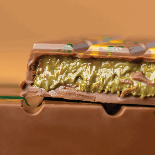 Discover the original Dubai Kunafa Chocolate pioneered by La Prima. Crispy kataifi, pistachio notes, and silky chocolate crafted in the UAE.