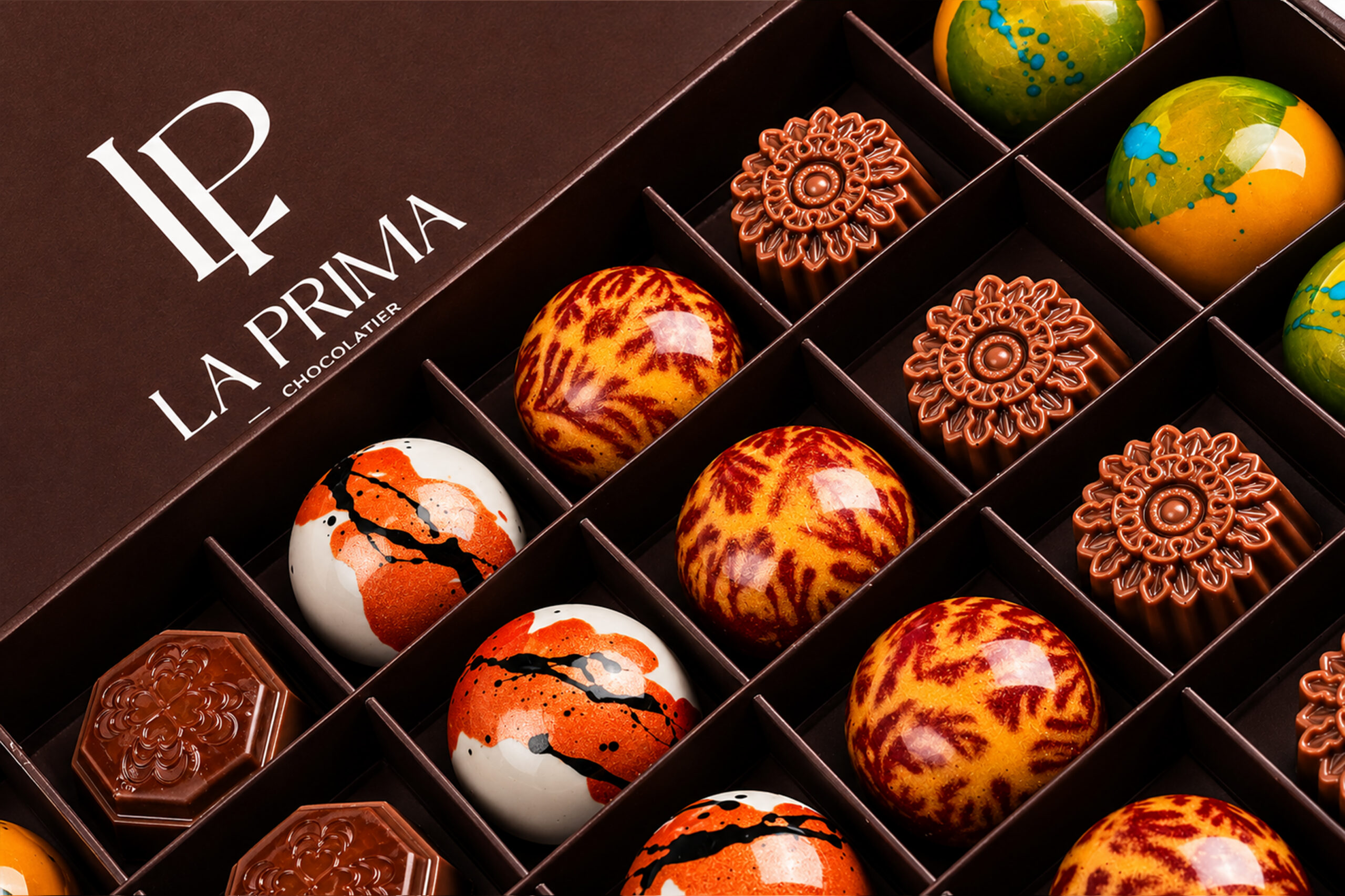 Les Bon Bon Chocolate Box - 24 pcs - Image 2